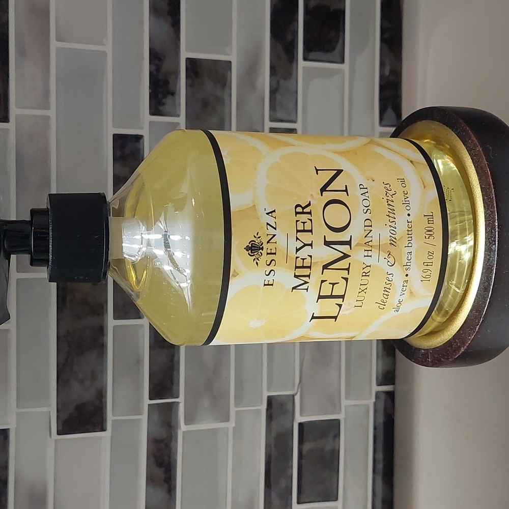 Essenza Meyer Lemon Luxury Hand Soap 16.9 fl oz.